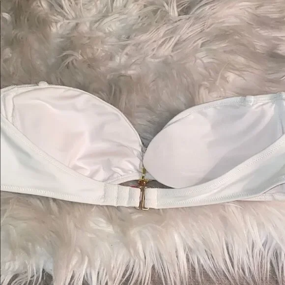 ✨ Victoria's Secret Heart Stone Bikini Top✨ - Picture 4 of 7